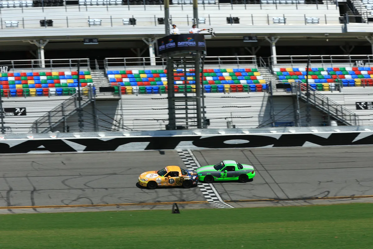 TOSHI 81 at the checkered flag on the Daytona tri-oval, Daytona Classic